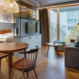 Studio piccolo con letto king size